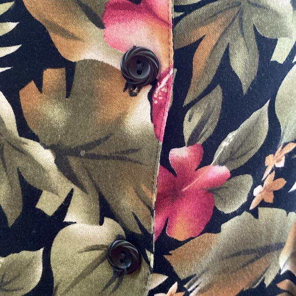 SLEEVELESS DRESS BUTTON DOWN FLORAL PRINT DRESS BY ERIKA PS - Picture 5 of 9